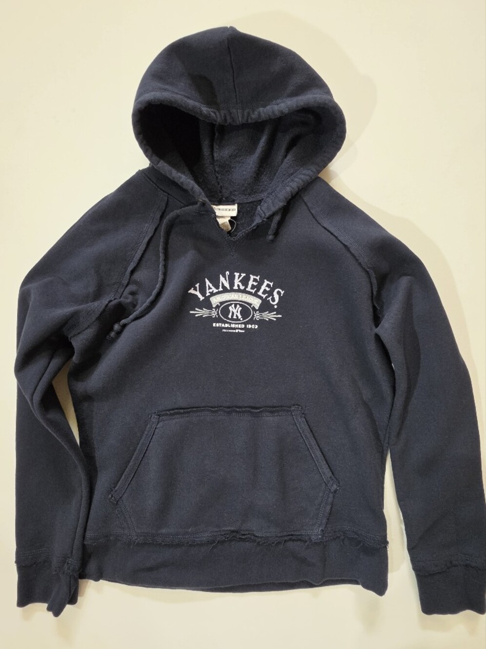 Vintage New York Yankees Hoodie Womens Medium Navy White Silver Metallic Logo